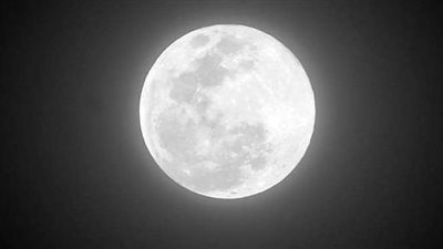 ظهور آخر بدر عملاق في 2020.. الثلاثاء المقبل