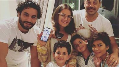 ابنة أصالة توجه رسالة مؤثرة لطارق العريان: كسرتها وتركت جرحا عميقا