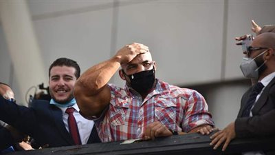 بيج رامي يحتفل مع الجمهور بفوزه ببطولة مستر أولمبيا 2020 | صور