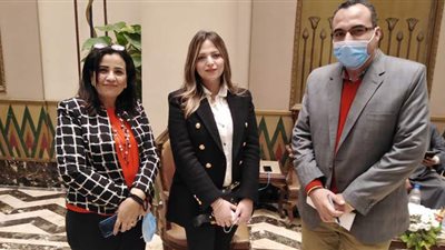 نائبة تطالب المرأة باستغلال فرصة دعمها سياسيا لإثبات نفسها