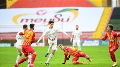 فوز بشكتاش وقونيا وسيفاس في الدوري التركي