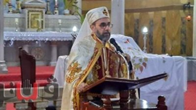 مطران الكاثوليك بالإسماعيلية: قسمنا المصلين على ٣ كنائس
