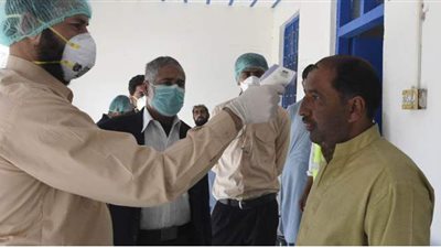 احذروا.. ذروة الموجة الثانية من كورونا لم تبدأ بعد.. خبراء: أعداد المصابين تصل إلى 3 آلاف الشهرين المقبلين.. والتباعد هو الحل