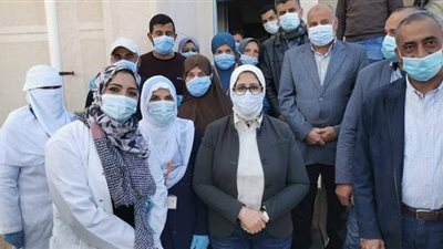 فى زيارة مفاجئة.. وزيرة الصحة تتفقد عددا من مستشفيات شمال سيناء
