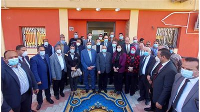 وزير التنمية المحلية ومحافظ البحيرة يفتتحان مدرسة وادي النطرون الزراعية