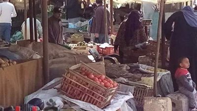 تنظيف أسواق القنطرة شرق في حملة مكبرة للقضاء على كورونا