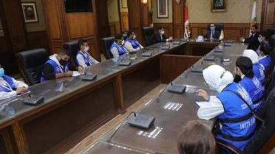 نائب محافظ سوهاج يلتقي مجموعة من مبادرة 