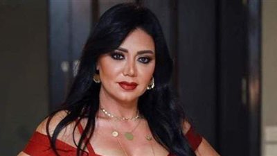 نقيب الممثلين عن تصريحات رانيا يوسف حول مفاتن الجسد: نرد غدا