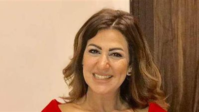 دينا عبد الكريم: أجريت مسحة أخيرة لكورونا اليوم وأنتظر نتيجتها خلال 48 ساعة