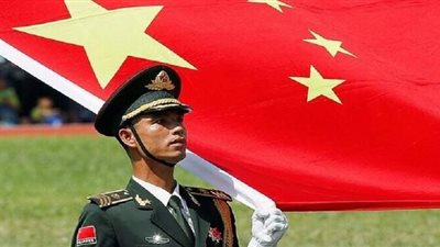 قيادة الصين تهنئ نفسها بـ