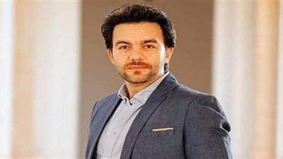 آخرهم شريف رمزي.. 13 من المشاهير أصيبوا بكورونا خلال أسبوع