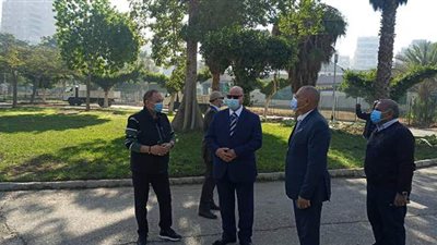 محافظ القاهرة يتفقد مكتبة مدينة نصر العامة وحديقة الطفل