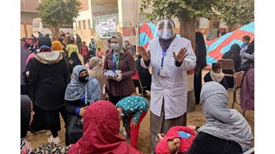 جامعة المنيا ترسل قافلة طبية بأحدث الأجهزة إلى قرية الكرم