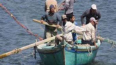 احتجاز 28 صيادا من كفر الشيخ في تونس