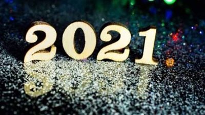 فيروس جديد وعواصف شمسية وانفصال ترامب عن زوجته.. تنبؤات المنجمين عن 2021.. و