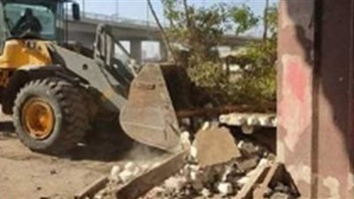 إزالة التعديات على أملاك السكة الحديد في الجيزة| صور