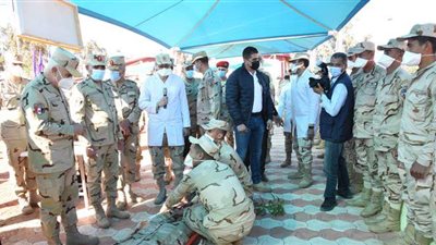 رئيس الأركان يتفقد معسكر إعداد وتأهيل مقاتلي شمال سيناء بالجيش الثاني الميداني