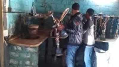 ضبط 10 مقاهي تقدم الشيشة بالبدرشين | صور