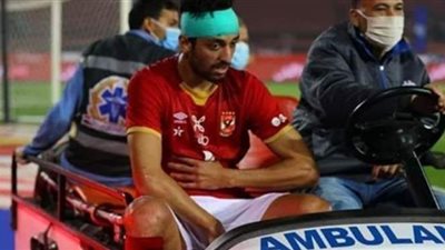 الجهاز الطبي للأهلي يكشف حجم إصابة طاهر محمد طاهر بعد نقله للمستشفى