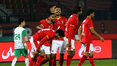 مفارقة غريبة.. الزمالك والأهلي يفوزان على سموحة والاتحاد بـ6 أهداف وبلا ركنيات