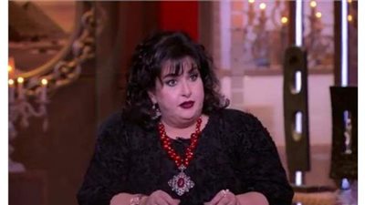 خبيرة تارو تتوقع أحداثًا سيئة للأهلي في 2021.. وتزف بشرى لجماهير الزمالك