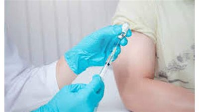 تطعيم 2 مليون أسبوعياً.. فرصة بريطانيا لتفادي موجة كورونا الثالثة