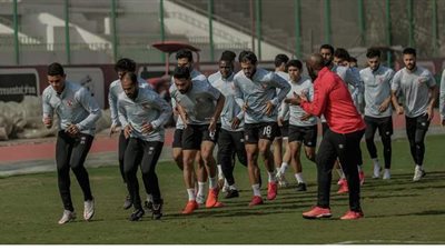 تدريبات بدنية متنوعة للاعبي الأهلي