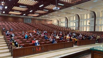 حقوق المنصورة تطبق الإجراءات الاحترازية بأواخر أيام المحاضرات | صور