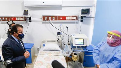 وزير التعليم العالي يفتتح دار عزل مستشفى سعاد كفافي الجامعي.. عبد الغفار: جامعة مصر للعلوم والتكنولوجيا جامعة عريقة وتقدم تعليما متميزا في كل التخصصات الطبية