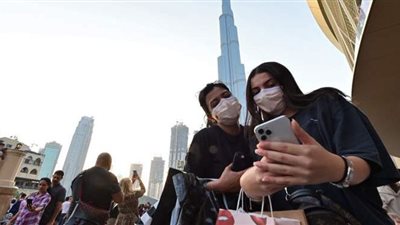 الإمارات تعلن رصد إصابات محدودة بفيروس كورونا المتحور