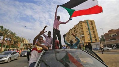 مجلس الأمن والدفاع السوداني يوجه بالتحقيق في الاشتباكات بين قوات الأمن والمتظاهرين