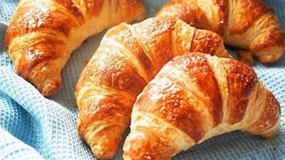 خبيرة تغذية: الكرواسون المغلف يضر بصحة الصغار والكبار