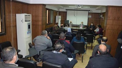 نائب محافظ المنيا يشهد البرنامج التدريبي لأطباء الحميات