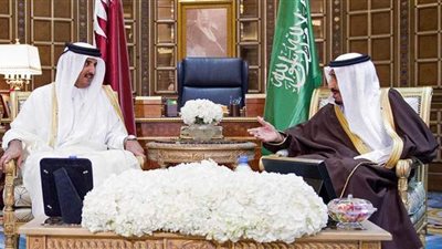 الملك سلمان يدعو أمير قطر لحضور القمة الخليجية بالرياض