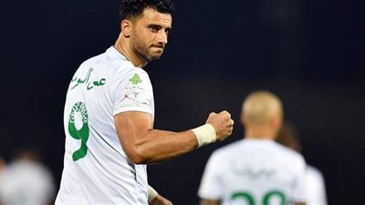 انفراجة في المفاوضات.. تعرف على موقف عمر السومة من البقاء مع أهلي جدة