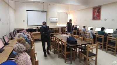 ١٤٥ طالبا بـ