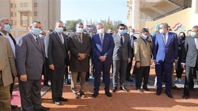 محافظ سوهاج يفتتح 5 مشروعات خدمية بقرية 