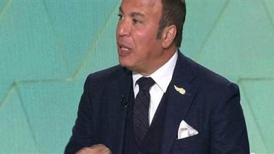 4 أسباب تكتب نهاية أيمن يونس في 