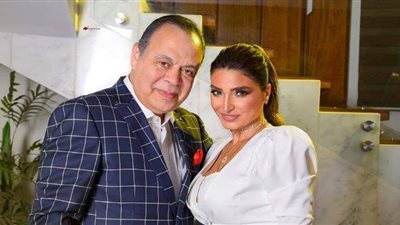 روجينا وأشرف زكي.. قصة حب لم يعكر صفوها صراعات العمل