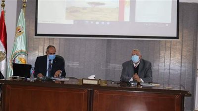 وزير الزراعة يبحث تنمية المراعى والوديان