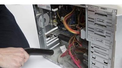 تنظيف الكمبيوتر بانتظام يحول دون تعطله