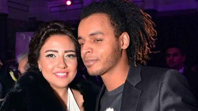 أوكا: مى كساب غيورة ومنعتها من لبس الضيق والكت والقصير