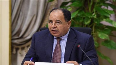 وزير المالية يستعرض استراتيجية الإيرادات على المدى المتوسط  خلال الفترة 21-24