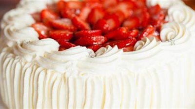 طريقة عمل التورتة بالكريمة