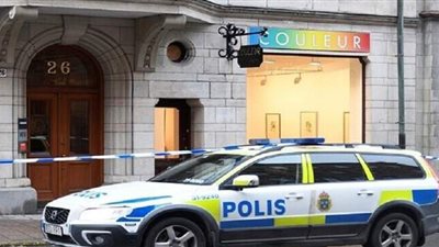 لمنعهم من الاحتفال.. شرطة السويد توقف مئات الألمان على الحدود