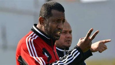 طبيب منتخب الشباب يفجر مفاجأة: ربيع ياسين  قال للاعبين 