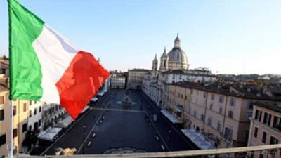 إيطاليا تسجل 555 وفاة و23477 إصابة جديدة بكورونا