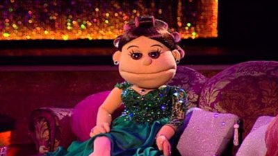 على ألحان سيد درويش..أبلة فاهيتا تغني ملخص 2020 | فيديو