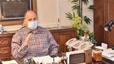 محافظ أسيوط يناقش بنود الصرف من الميزانية وسبل تعظيم الموارد الذاتية