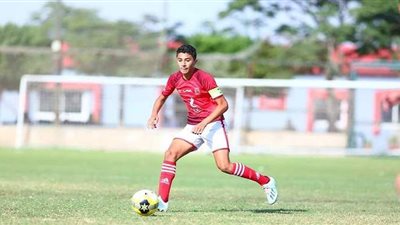 يوسف عفيفي يقود الأهلي 2005 للفوز علي الغابة بدستة أهداف